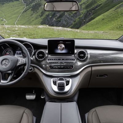S0-salon-de-geneve-2019-mercedes-classe-v-petit-restylage-579627